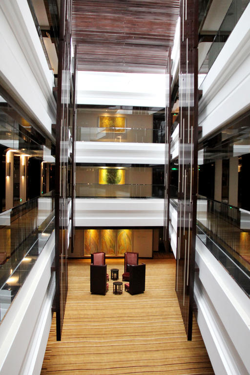 New Century Grand Hotel Nanxun Huzhou Rum bild